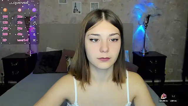 Snapshot of MargoChill chatting on November 8, 2025, 1:25 pm MargoChill online show from November 8, 2025, 1:25 pm