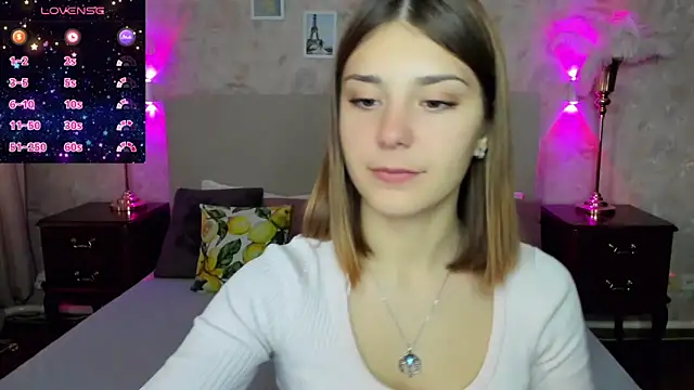 Snapshot of MargoChill chatting on October 29, 2025, 2:16 pm MargoChill online show from October 29, 2025, 2:16 pm