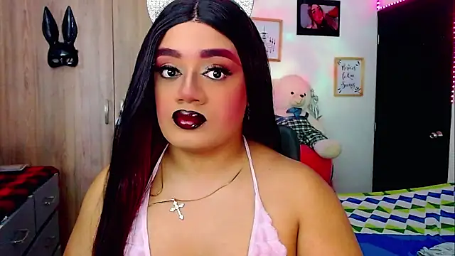 Sofiabigcock22 online show from November 27, 2025, 11:43 am