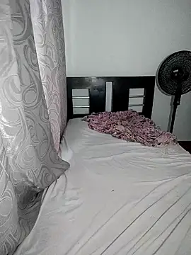 Snapshot of Ruberga20 chatting on November 15, 2025, 9:30 pm Ruberga20 online show from November 15, 2025, 9:30 pm