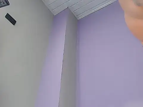 Snapshot of VioletGil_Party_ chatting on November 1, 2025, 4:01 pm VioletGil Party online show from November 1, 2025, 4:01 pm