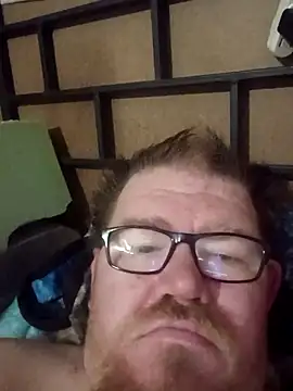 Snapshot of Spencer8181 chatting on November 10, 2025, 5:23 am Spencer8181 online show from November 10, 2025, 5:23 am