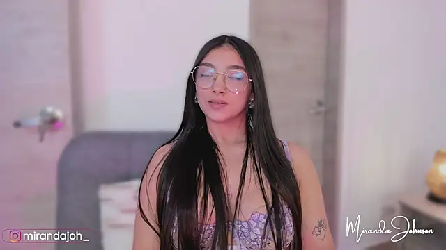 Snapshot of MirandaJohnson_ chatting on October 23, 2025, 11:53 am MirandaJohnson online show from October 23, 2025, 11:53 am