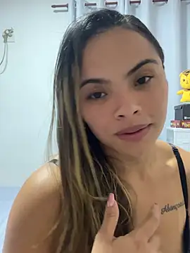 Snapshot of safadinhaquenteW chatting on August 4, 2026, 3:22 am safadinhaquenteW online show from August 4, 2026, 3:22 am