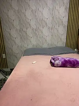 safadinhaquenteW online show from March 31, 2026, 4:47 am