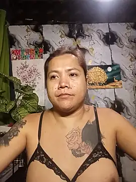 Snapshot of trishacummerts chatting on July 8, 2026, 1:12 pm trishacummerts online show from July 8, 2026, 1:12 pm