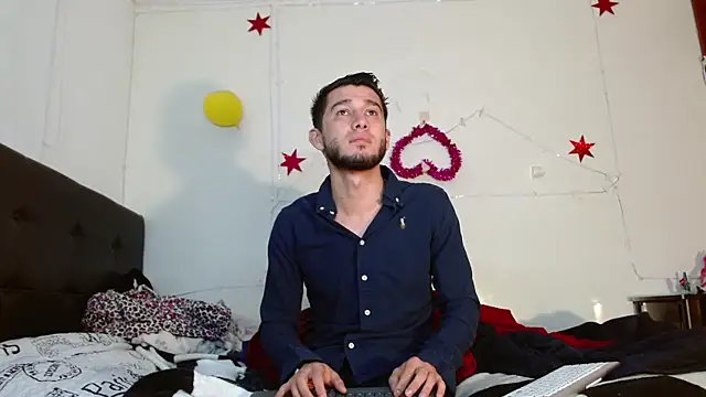 picante70  online show from November 16, 2025, 11:04 am