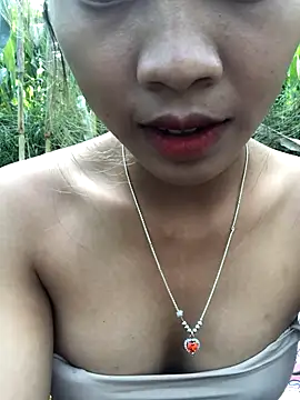 namicute online show from November 15, 2025, 2:15 am