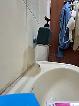 crawlerdrill online show from November 22, 2025, 2:43 am