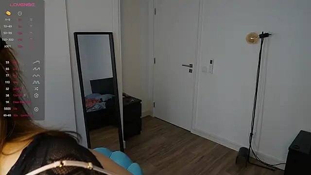 Snapshot of NeonyMuse chatting on November 20, 2025, 10:05 am NeonyMuse online show from November 20, 2025, 10:05 am