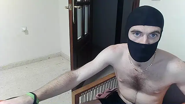 Snapshot of ZorroRomeo chatting on October 15, 2025, 5:10 pm ZorroRomeo online show from October 15, 2025, 5:10 pm