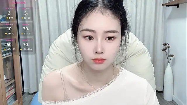 Snapshot of XFDLL-BAOBEI chatting on October 20, 2025, 2:13 am XFDLL-BAOBEI online show from October 20, 2025, 2:13 am