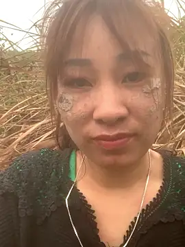 Linh sexyy online show from January 14, 2026, 6:17 am