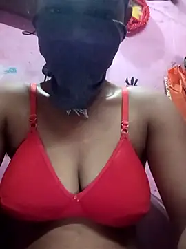 pooj2345 online show from October 14, 2025, 2:34 am