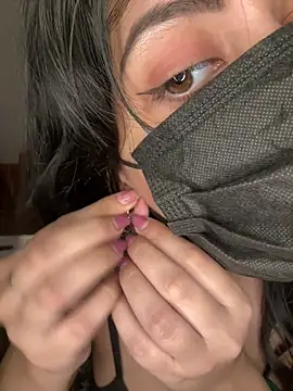 Hey-wifey online show from March 7, 2026, 12:43 pm