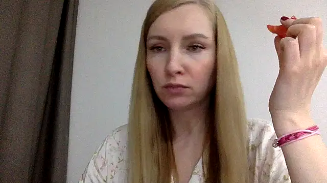 Snapshot of Neralith chatting on April 18, 2026, 7:40 pm Neralith online show from April 18, 2026, 7:40 pm