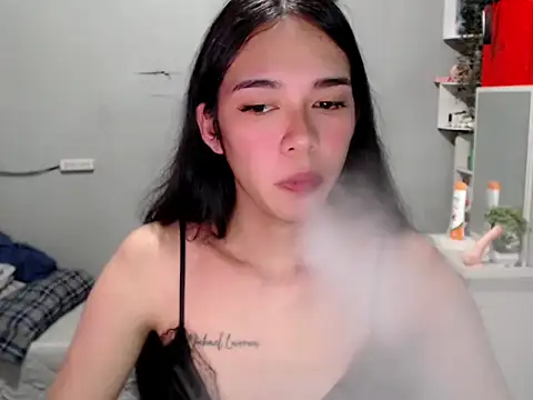 Snapshot of miatrixs chatting on June 11, 2026, 7:44 pm miatrixs online show from June 11, 2026, 7:44 pm