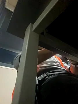 arasazgin online show from October 20, 2025, 3:23 pm