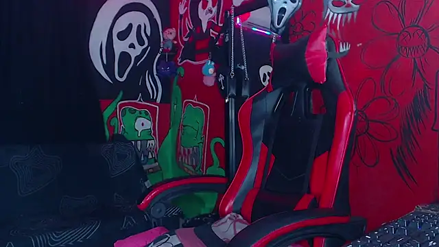 Monsterdominationx online show from December 4, 2025, 1:54 pm