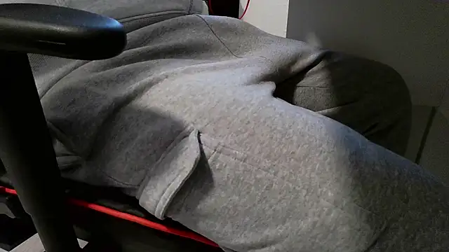 Snapshot of Twilightboys chatting on October 18, 2025, 3:14 pm Twilightboys online show from October 18, 2025, 3:14 pm