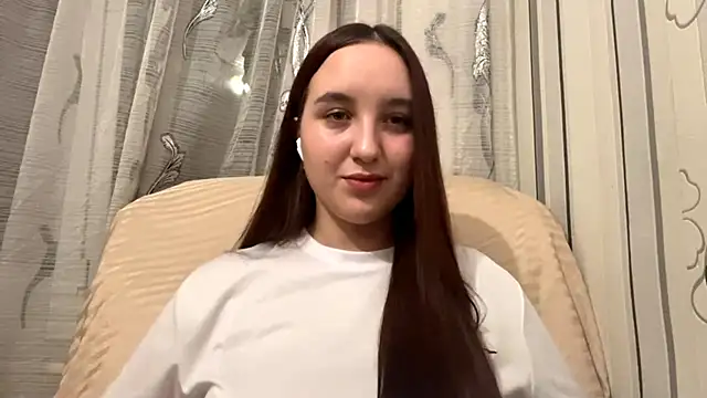 Snapshot of DaisyMolly chatting on November 7, 2025, 9:30 pm DaisyMolly online show from November 7, 2025, 9:30 pm
