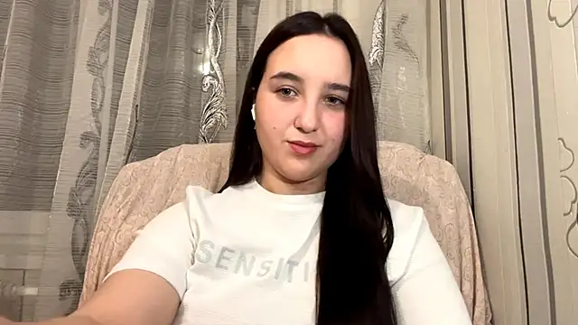 Snapshot of DaisyMolly chatting on November 20, 2025, 9:58 pm DaisyMolly online show from November 20, 2025, 9:58 pm
