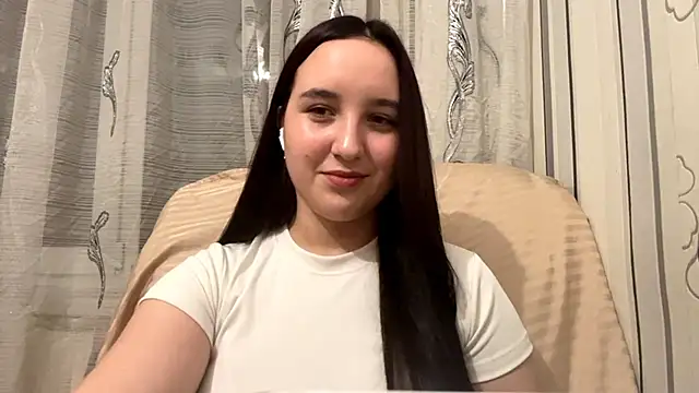 Snapshot of DaisyMolly chatting on November 12, 2025, 9:51 pm DaisyMolly online show from November 12, 2025, 9:51 pm