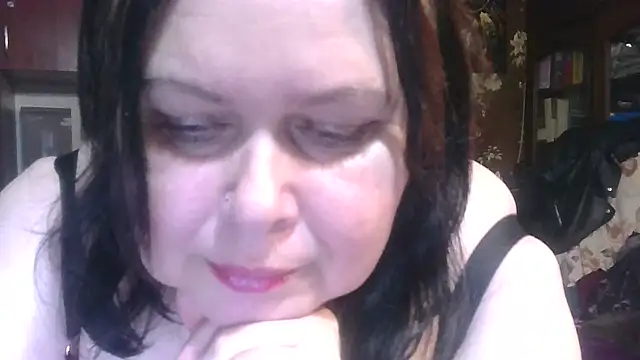 CharleeKendall online show from December 19, 2025, 11:07 pm