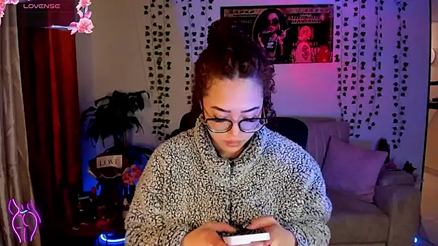 Snapshot of Lizz_martins chatting on October 30, 2025, 2:21 am Lizz martins online show from October 30, 2025, 2:21 am