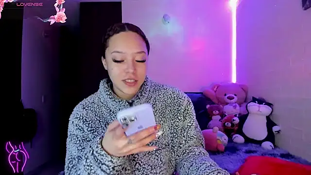 Snapshot of Lizz_martins chatting on October 27, 2025, 1:50 am Lizz martins online show from October 27, 2025, 1:50 am