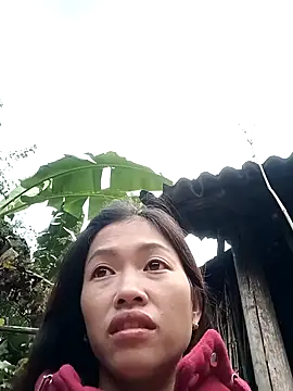 Snapshot of -Paige- chatting on October 28, 2025, 12:33 am -Paige- online show from October 28, 2025, 12:33 am