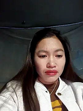 Snapshot of -Paige- chatting on November 28, 2025, 2:23 am -Paige- online show from November 28, 2025, 2:23 am