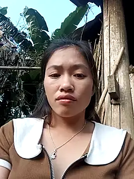 Snapshot of -Paige- chatting on November 15, 2025, 8:40 am -Paige- online show from November 15, 2025, 8:40 am