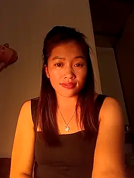 Snapshot of -Paige- chatting on December 16, 2025, 12:31 pm -Paige- online show from December 16, 2025, 12:31 pm