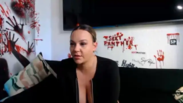 Snapshot of sofiahothead chatting on October 15, 2025, 2:43 am sofiahothead online show from October 15, 2025, 2:43 am