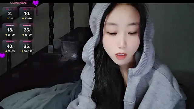 hyp0crite online show from October 29, 2025, 3:11 pm