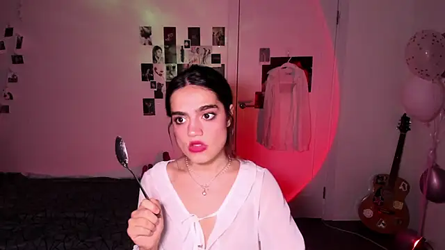 nightfloatt online show from November 3, 2025, 8:45 pm