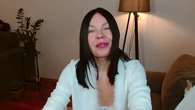 LittleNicolee online show from February 21, 2026, 4:31 pm