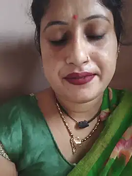 Snapshot of Rayal_bhabi chatting on July 14, 2026, 12:32 am Rayal bhabi online show from July 14, 2026, 12:32 am