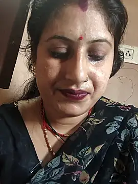 Snapshot of Rayal_bhabi chatting on June 11, 2026, 10:01 am Rayal bhabi online show from June 11, 2026, 10:01 am