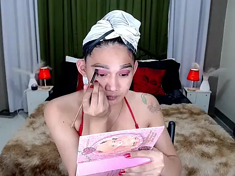 TSJaninexx online show from April 17, 2026, 1:47 pm