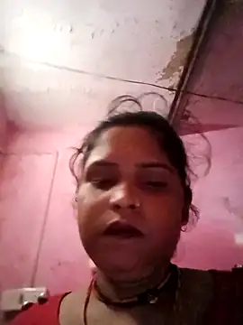 Manya cute online show from October 18, 2025, 2:08 pm