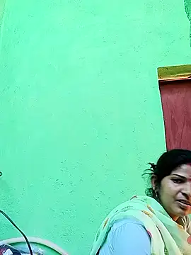 Karishma cute online show from November 29, 2025, 4:56 am