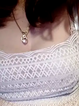 YiyinLy online show from February 4, 2026, 10:16 pm