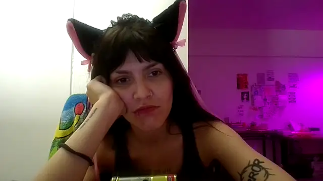 miapink33 online show from February 20, 2026, 1:24 am