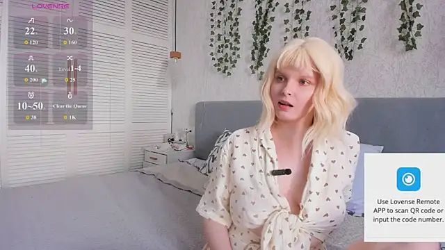 Snapshot of Stacy_Starr chatting on July 17, 2026, 2:25 pm Stacy Starr online show from July 17, 2026, 2:25 pm