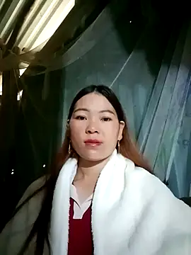 laddy-cute online show from October 28, 2025, 12:55 am