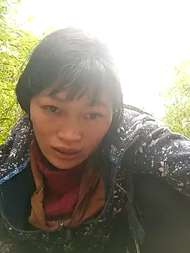 siusiu-00 online show from November 3, 2025, 2:28 am