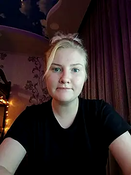 Snapshot of karkinn chatting on November 15, 2025, 5:39 pm karkinn online show from November 15, 2025, 5:39 pm