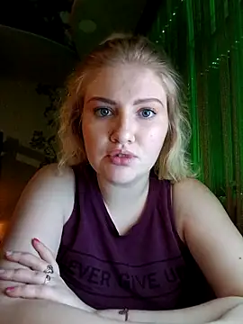 Snapshot of karkinn chatting on March 10, 2026, 5:50 pm karkinn online show from March 10, 2026, 5:50 pm